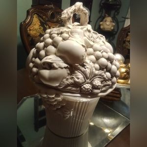 Vintage ceramic cookie jar